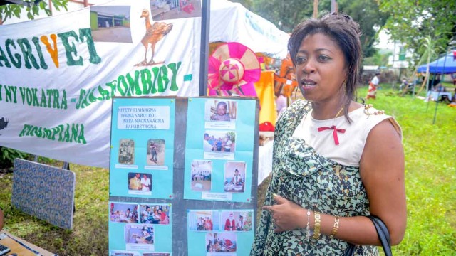 Djaotoly Gislaine, femme entrepreneure, représentait Antsiranana I à l’exposition lors de la journée des femmes célébrée à Ambilobe