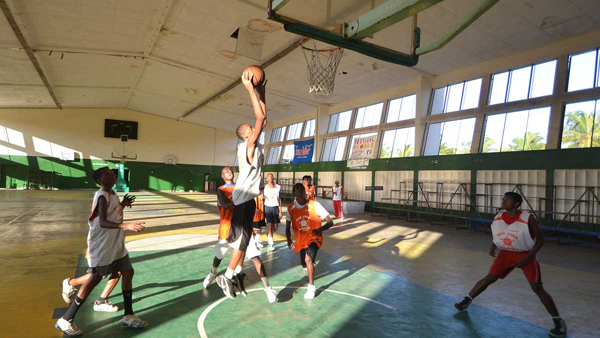 Séance d’entraînement pendant le Basket-Ball Camp de Majunga