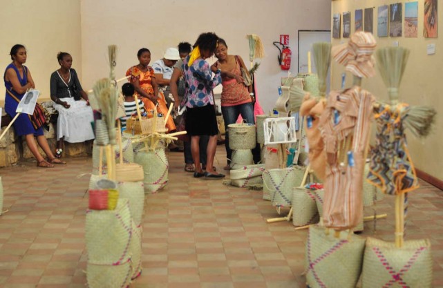 Les artisans présentent leurs nouvelles créations à l'Alliance française d'Antsiranana