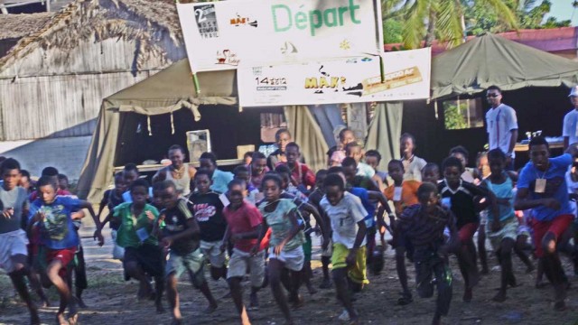 Nouveauté de cette deuxième édition, une course était organisée pour les enfants de 3km avec 300m de dénivelé allant du village d’Ampangorina jusqu’à Ampitolova.