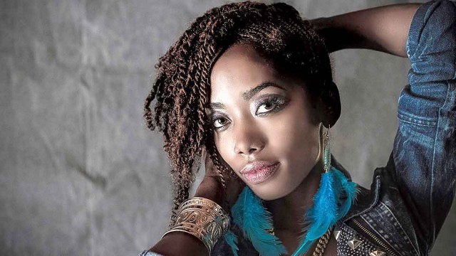Deenyz, chanteuse des plus en vogue à l’heure actuelle,  est l'ambassadrice de Madagascar pour le Island Africa Talent qui se déroule maintenant à Abidjan