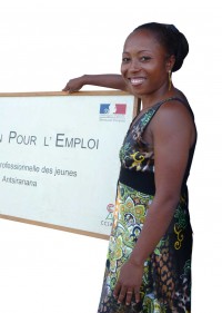 Ernestine intervient aussi auprès des entreprises pour rechercher les offres d’emploi, de stages et développent des partenariats avec le monde économique