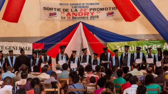 318 élèves ont reçu leur diplôme de fin de cycle d’études durant la cérémonie de sortie de la 22ème promotion de l’Institut Supérieur de Technologie de Diego Suarez nommée « Andry » (pilier)