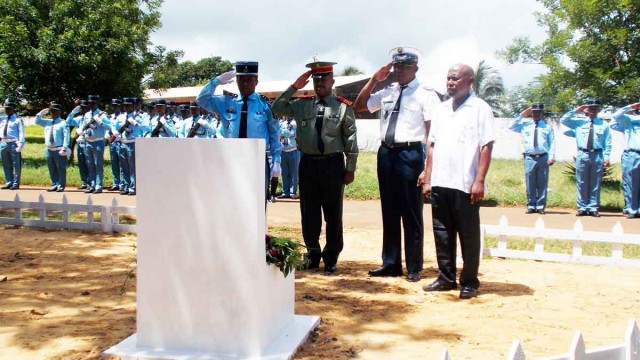 Pour la circonscription interrégionale de la gendarmerie nationale d’Antsiranana, la commémoration de la mort du Colonel Richard Ratsimandrava était organisée à l’État-major, au Tranobozaka