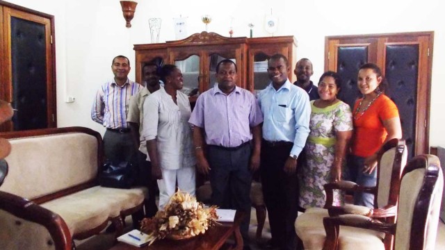 Visite de courtoisie au Chef de Région, le Colonel Maevalaza par les nouveaux membres de bureau de l’Organisation Locale Membre, JCI Antsiranana, dirigés par le président Stephano Todivelou