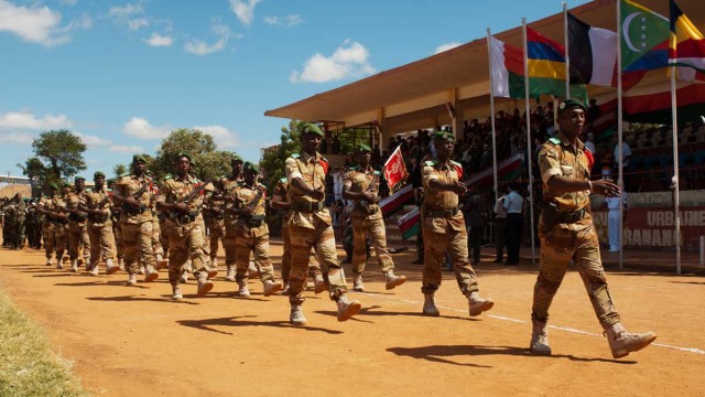 L’exercice DIANA 2015 a été clôturé par une défilé militaire au stade d'Antsiranana