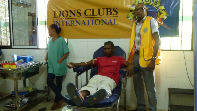 Par cette journée mondiale, célébrée tous les 8 octobre, les clubs et leurs membres participaient à une activité unique sous le thème «Donner son sang c’est offrir la vie »