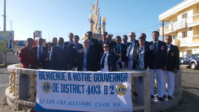 Le gouverneur du district 403 B2 a été accueilli par une vingtaine de membres du Lions club de Diego Suarez, du Léo Club ainsi que le président de la zone 442 (région nord) Shabir Joebhousen